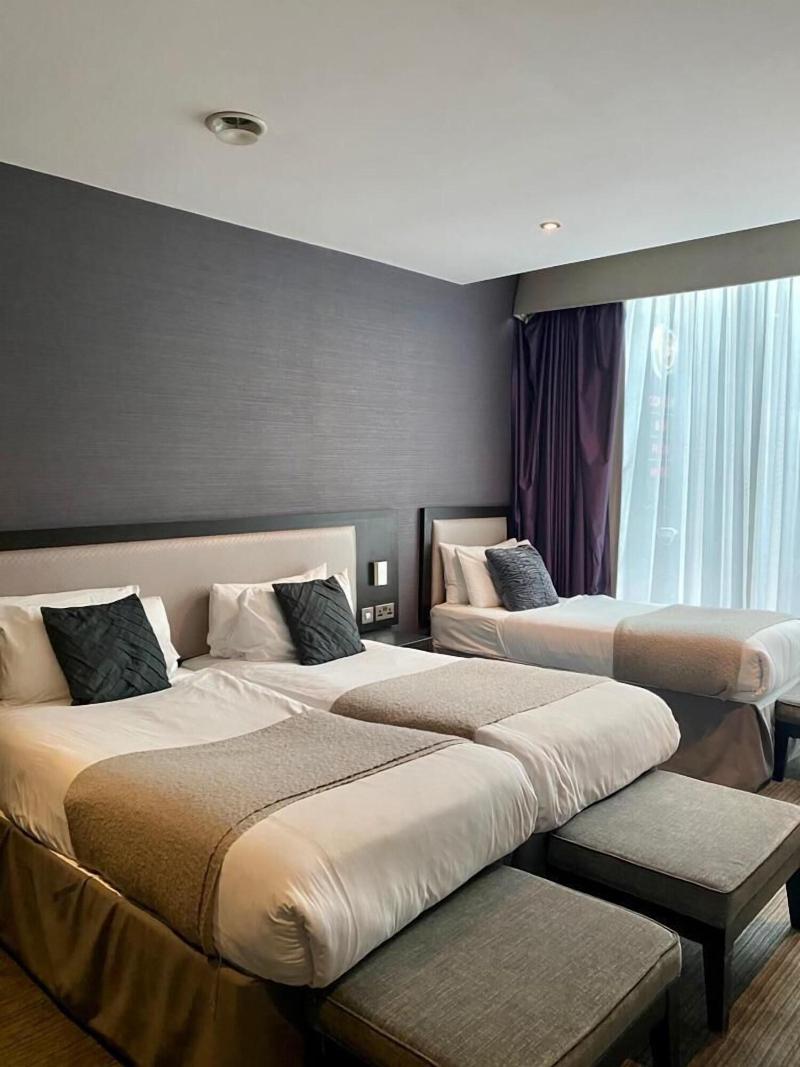 Epic Aparthotel on Seel Street image