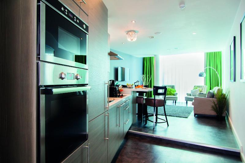 Epic Aparthotel on Seel Street image