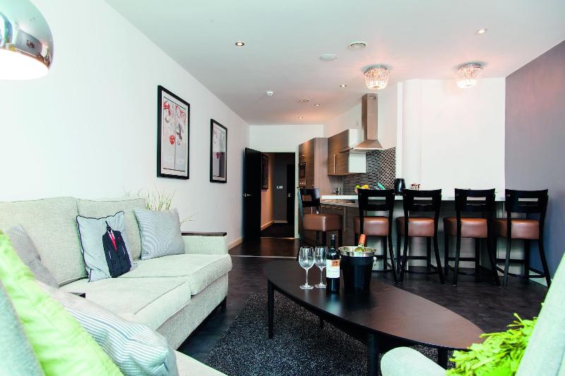 Epic Aparthotel on Seel Street image
