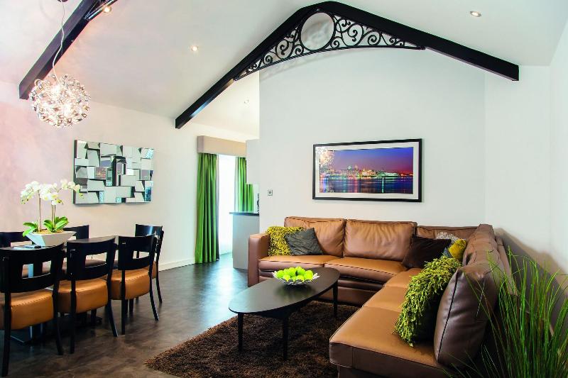 Epic Aparthotel on Seel Street image