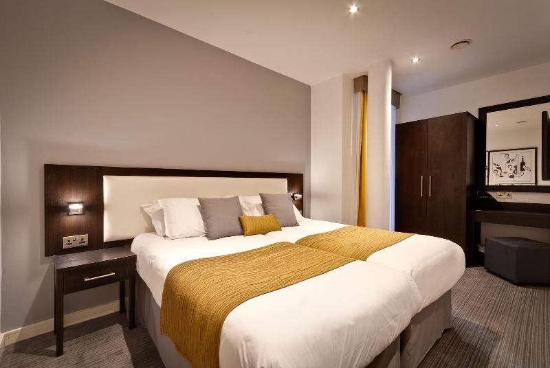 Epic Aparthotel on Seel Street image