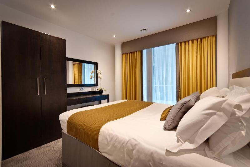 Epic Aparthotel on Seel Street image