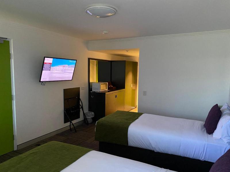 Mackay Oceanside Central Hotel image