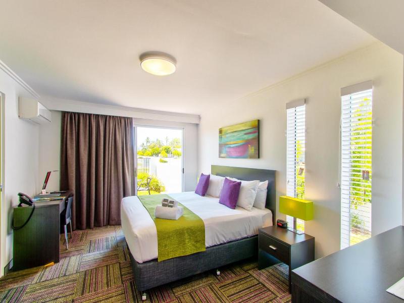 Mackay Oceanside Central Hotel image