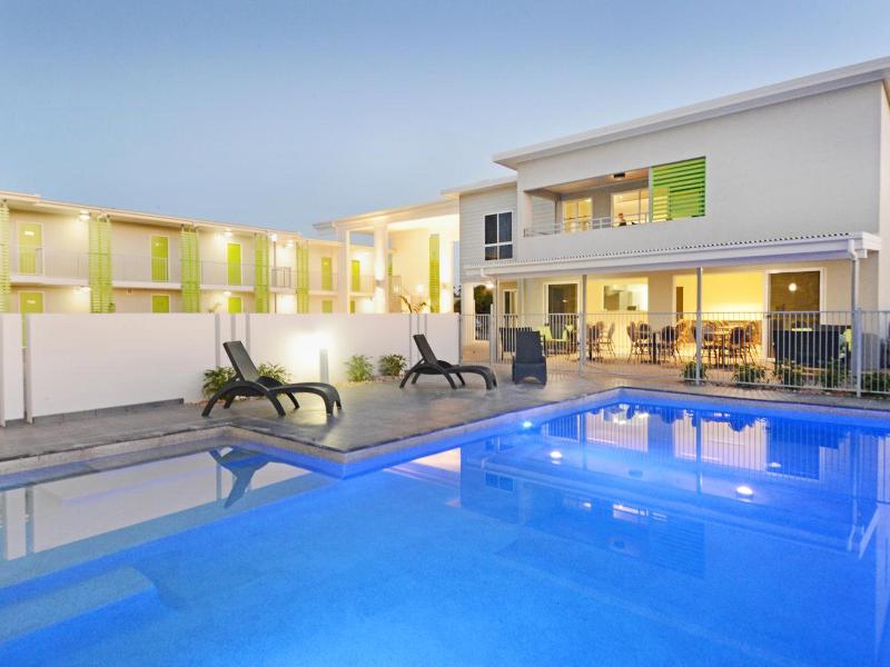 Mackay Oceanside Central Hotel image