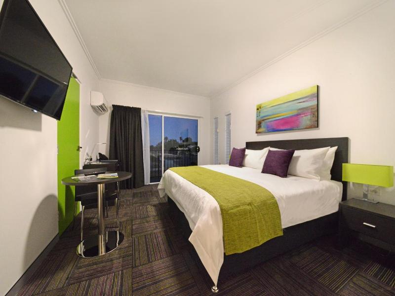 Mackay Oceanside Central Hotel image