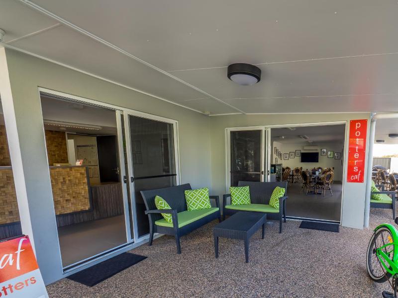 Mackay Oceanside Central Hotel image