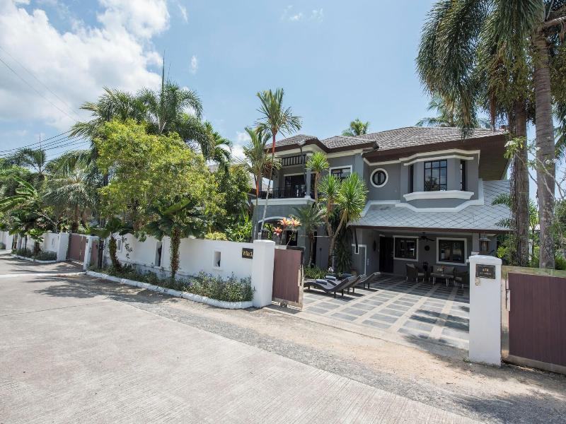 Baan Santhiya Private Pool Villa image