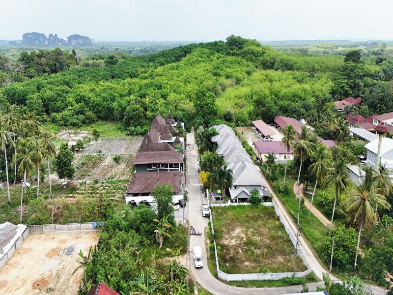 Baan Santhiya Private Pool Villa image