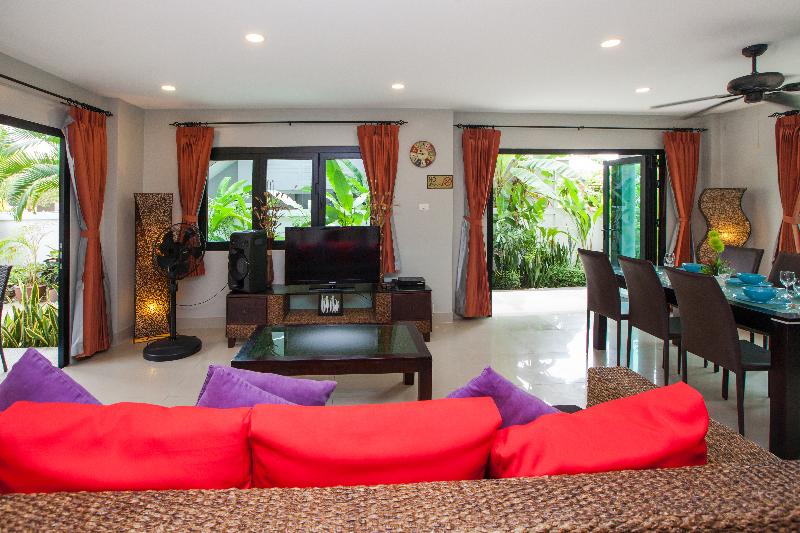Baan Santhiya Private Pool Villa image