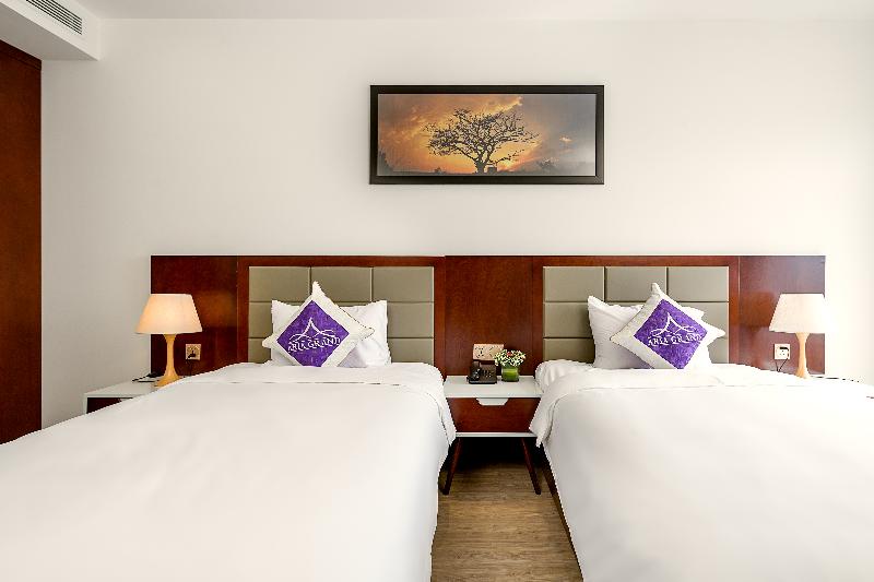 Aria Grand Hotel & Spa image