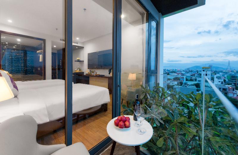 Aria Grand Hotel & Spa image