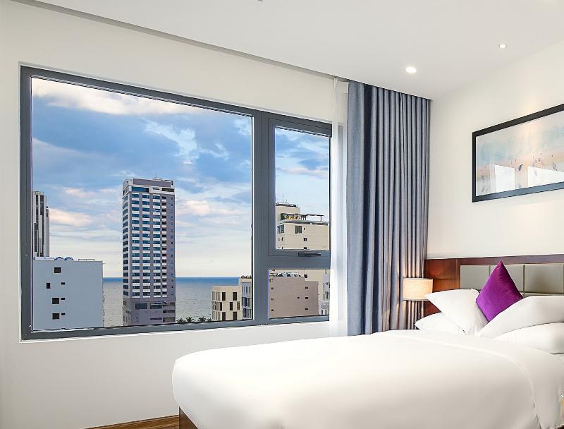 Aria Grand Hotel & Spa image