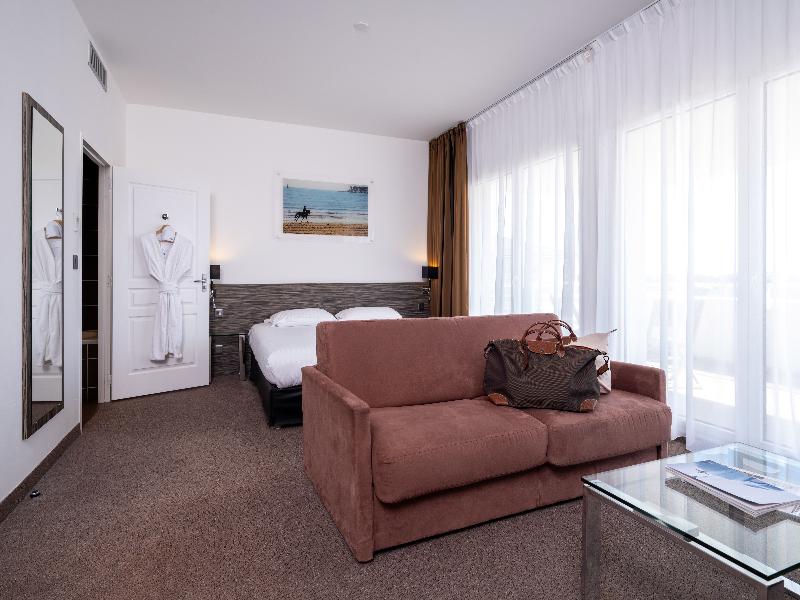 Golden Tulip La Baule image
