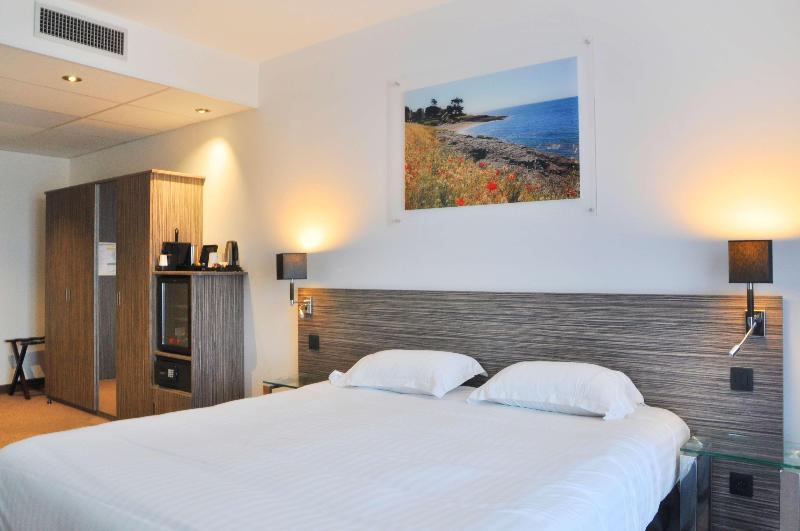 Golden Tulip La Baule image