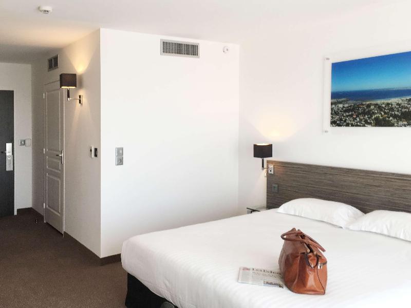 Golden Tulip La Baule image