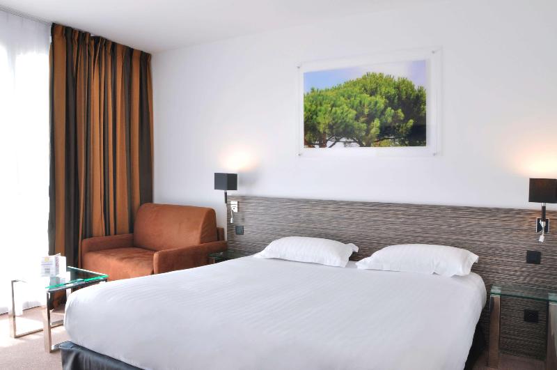 Golden Tulip La Baule image