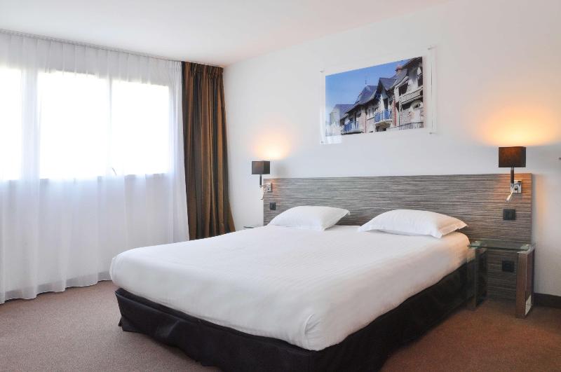 Golden Tulip La Baule image