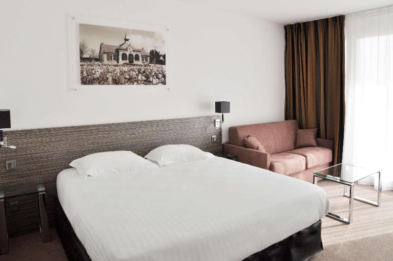 Golden Tulip La Baule image