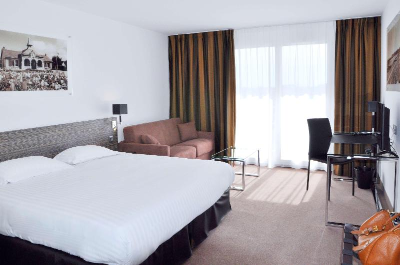 Golden Tulip La Baule image