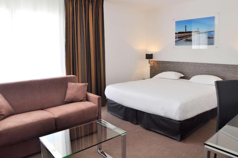 Golden Tulip La Baule image