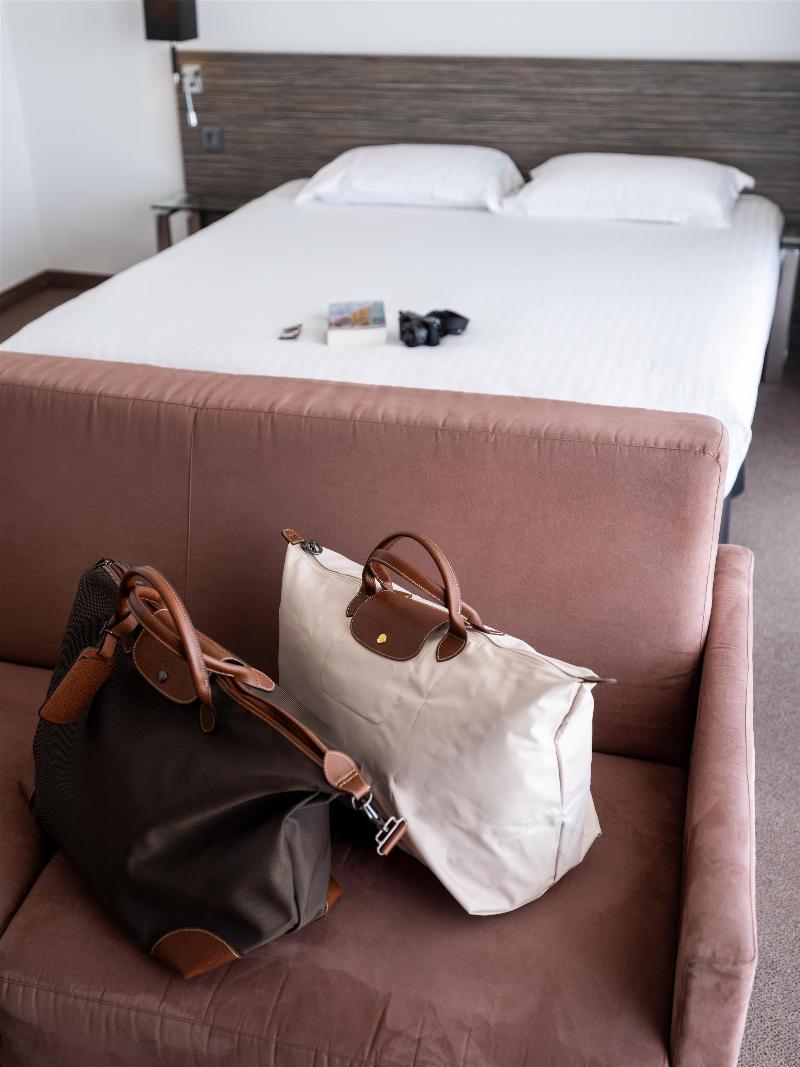 Golden Tulip La Baule image