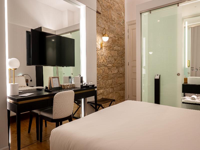 S Paul Hotel image