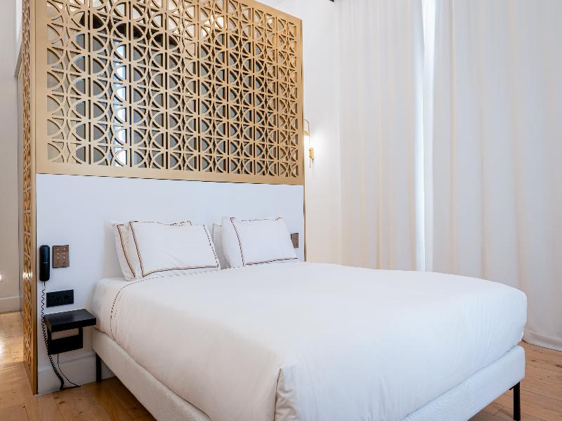 S Paul Hotel image