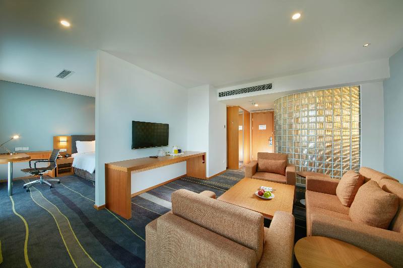 Holiday Inn Express Handan East  image