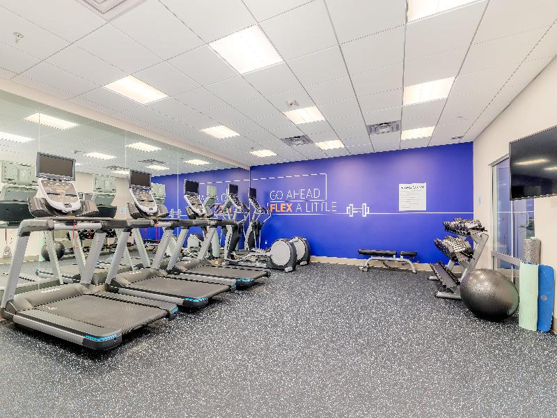 Holiday Inn Express & Suites Medford image