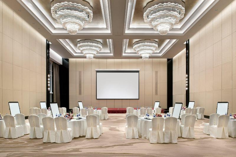 Crowne Plaza Huailai image