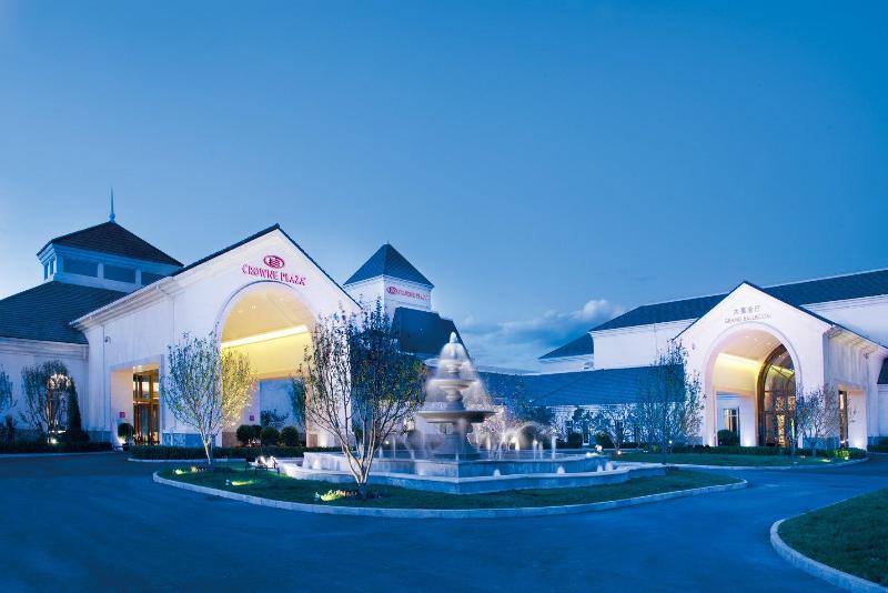 Crowne Plaza Huailai image