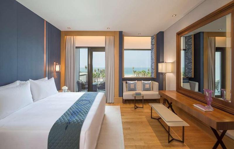 Caesars Palace Bluewaters Dubai