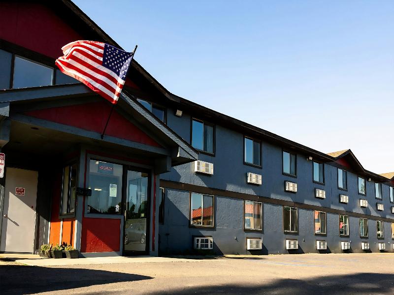 Magnuson Hotel Ironwood image