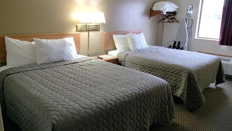 Magnuson Hotel Ironwood image