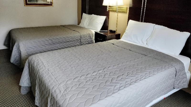 Magnuson Hotel Ironwood image