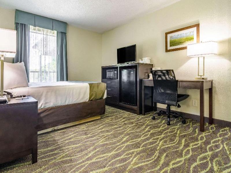Quality Inn & Suites Creedmoor image
