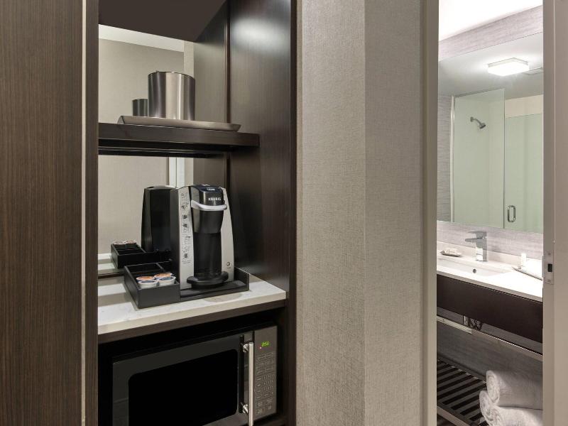 Fairfield Inn & Suites Boston Waltham image