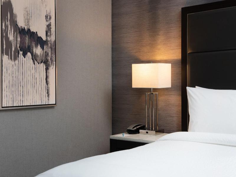 Fairfield Inn & Suites Boston Waltham image
