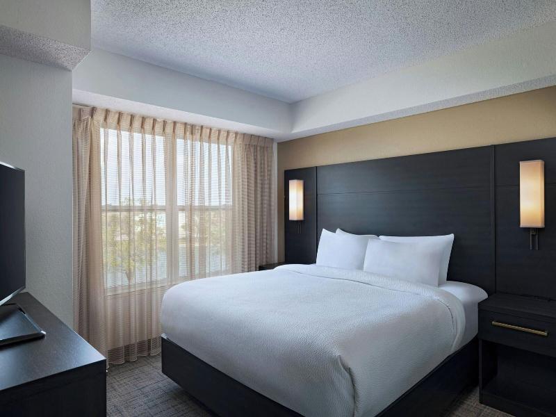 Residence Inn Evansville- East image