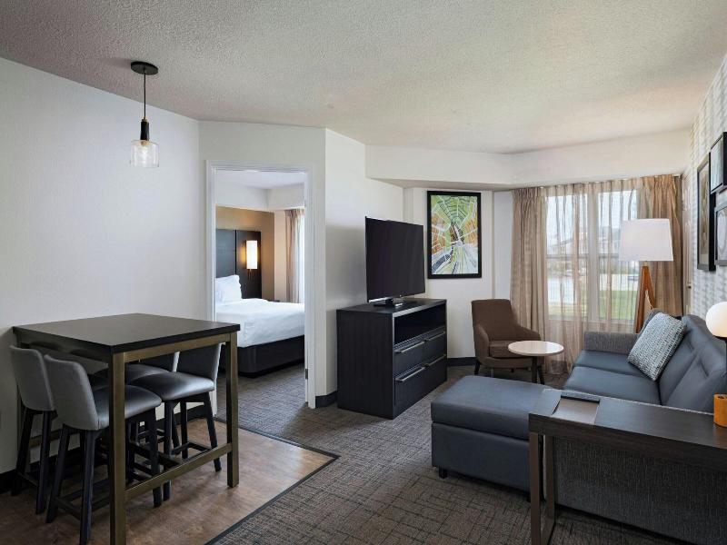 Residence Inn Evansville- East image