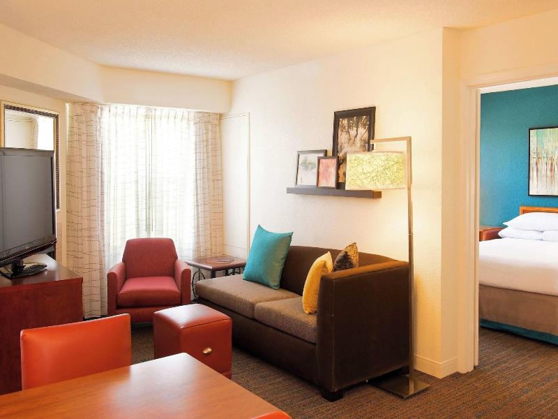 Residence Inn Evansville- East image