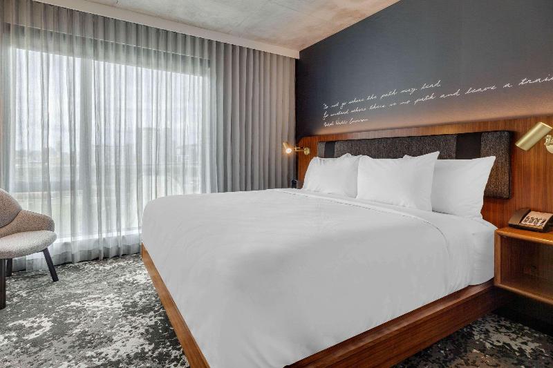 Cambria Hotel Boston Downtown-South Boston image