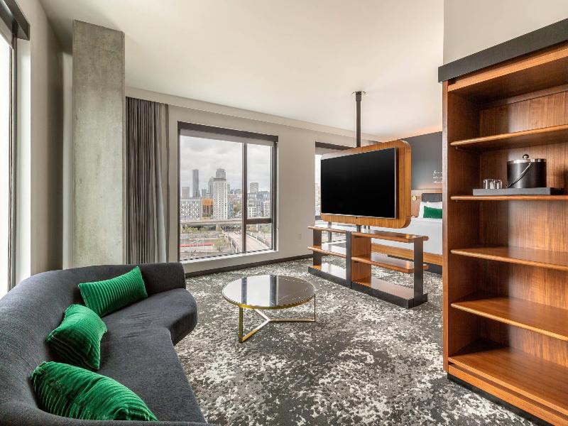 Cambria Hotel Boston Downtown-South Boston image