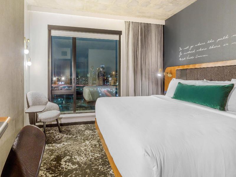 Cambria Hotel Boston Downtown-South Boston image