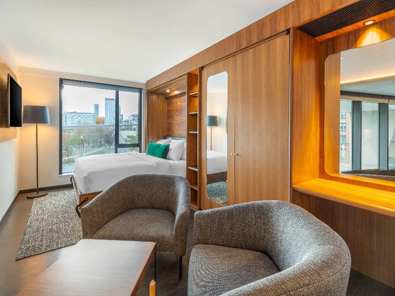 Cambria Hotel Boston Downtown-South Boston image