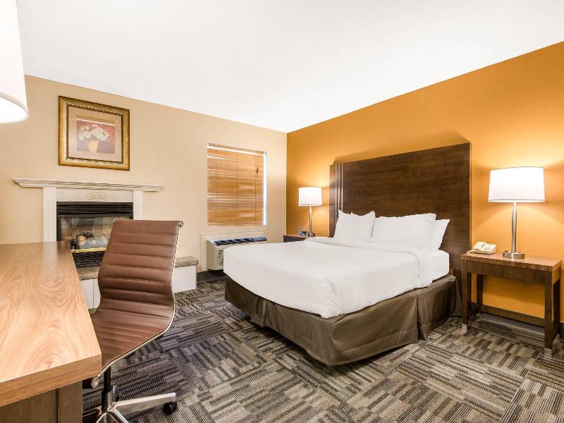 Quality Inn & Conference Centre Orillia image