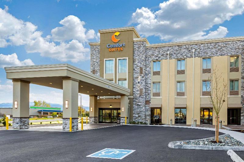 Comfort Suites Burlington near I-5 image