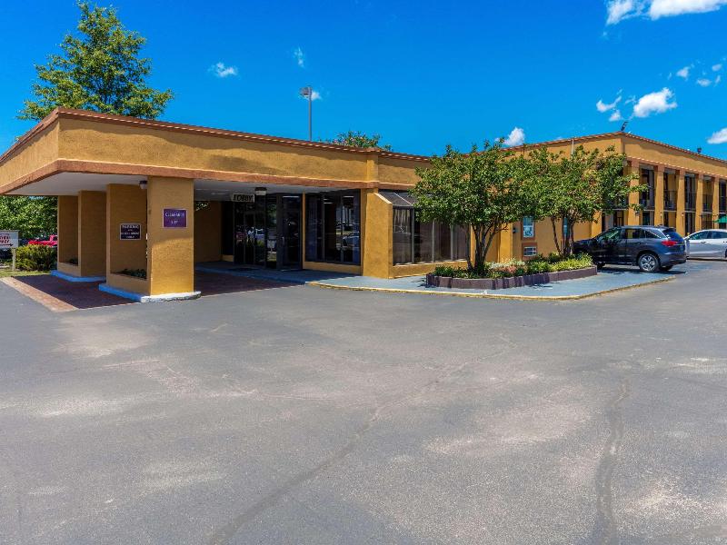 Quality Inn Starkville image