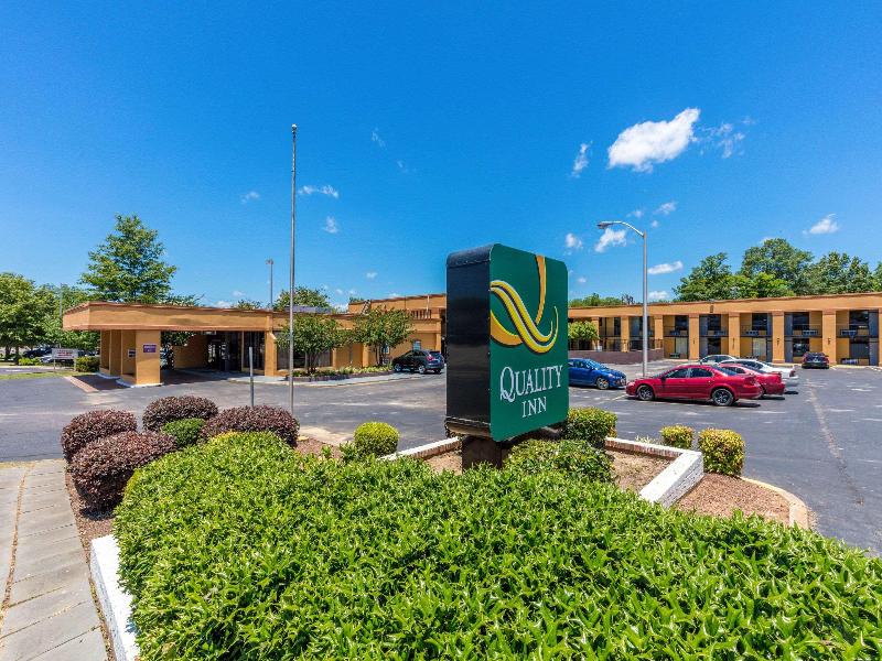 Quality Inn Starkville image